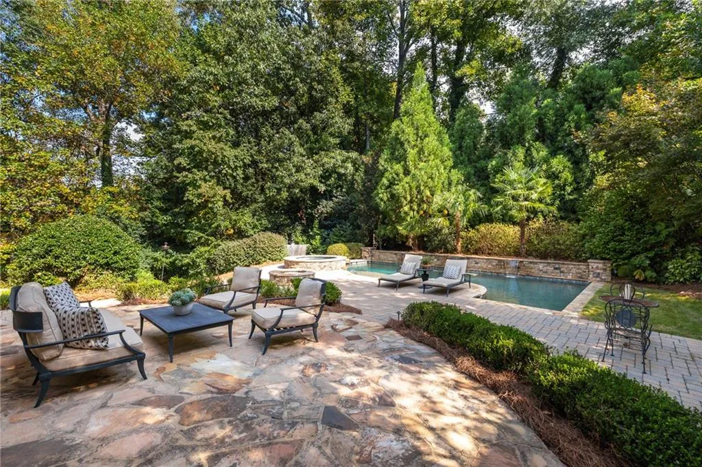 4711 Dudley Lane, Sandy Springs, Georgia 30327, 5 Bedrooms Bedrooms, ,6 BathroomsBathrooms,Residential,Sold,4711 Dudley Lane,7129032