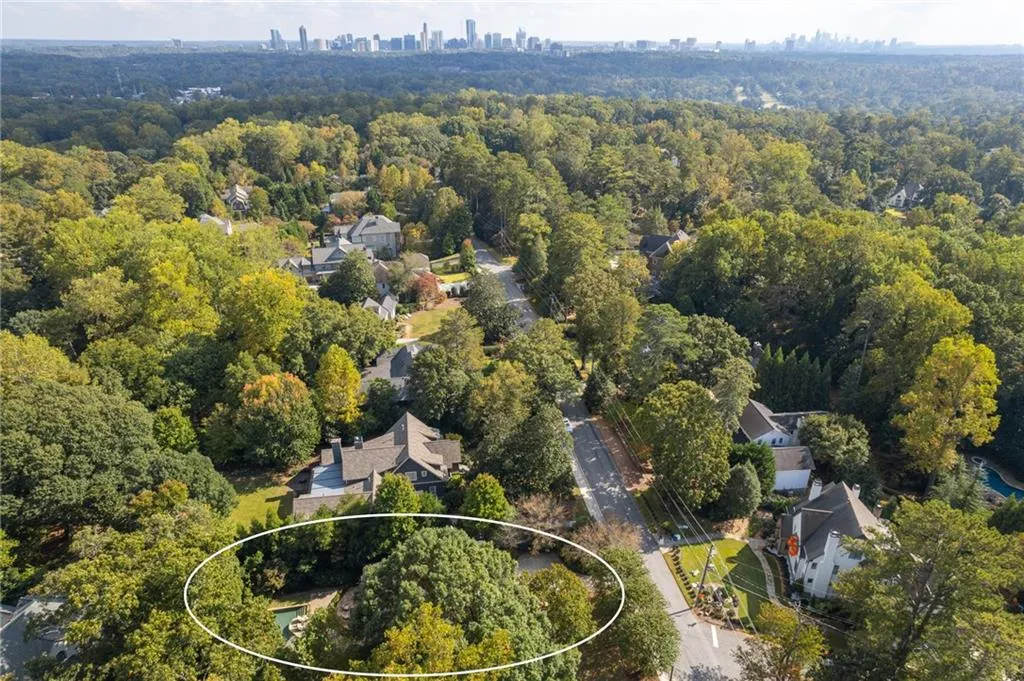 4711 Dudley Lane, Sandy Springs, Georgia 30327, 5 Bedrooms Bedrooms, ,6 BathroomsBathrooms,Residential,Sold,4711 Dudley Lane,7129032