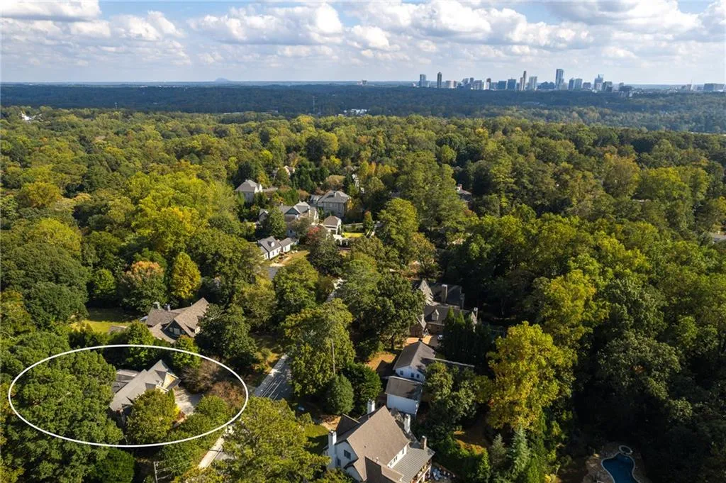 4711 Dudley Lane, Sandy Springs, Georgia 30327, 5 Bedrooms Bedrooms, ,6 BathroomsBathrooms,Residential,Sold,4711 Dudley Lane,7129032