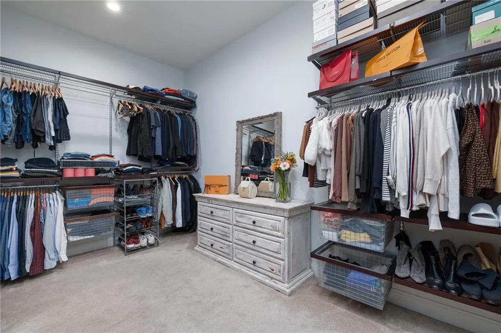 4711 Dudley Lane, Sandy Springs, Georgia 30327, 5 Bedrooms Bedrooms, ,6 BathroomsBathrooms,Residential,Sold,4711 Dudley Lane,7129032