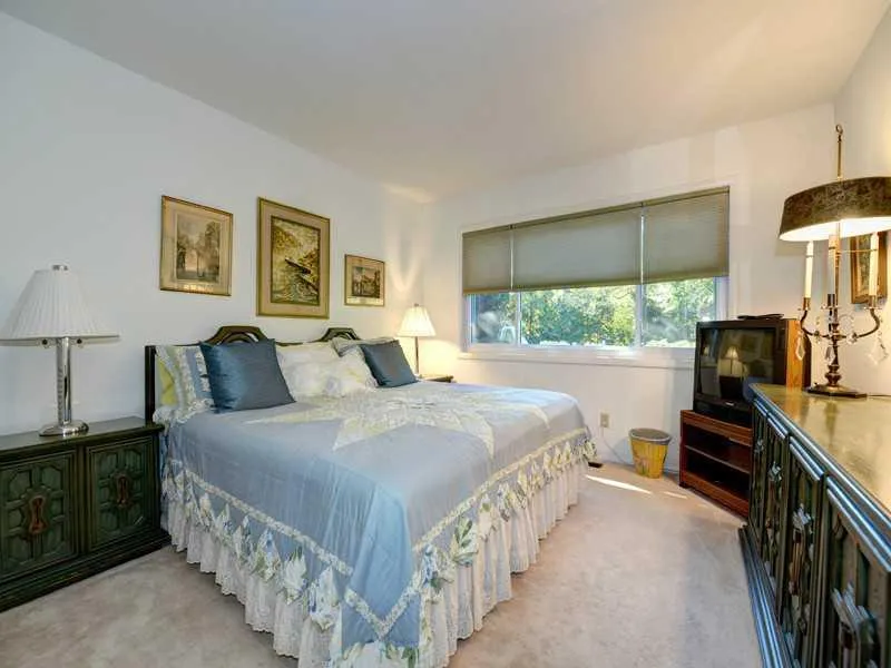 5580 Lake Forrest Drive, Sandy Springs, Georgia 30342, 4 Bedrooms Bedrooms, ,3 BathroomsBathrooms,Residential,Sold,5580 Lake Forrest Drive,5217048