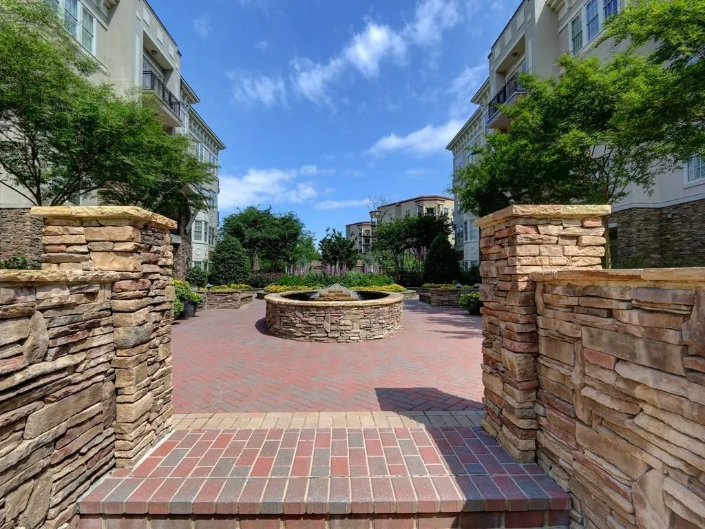 200 Riversedge Drive Unit 224, Atlanta, Georgia 30339, 3 Bedrooms Bedrooms, ,3 BathroomsBathrooms,Residential,Sold,200 Riversedge Drive Unit 224,6723963