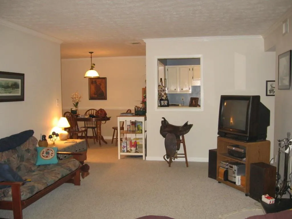 1603 Vicksburg Place, Sandy Springs, Georgia 30350, 2 Bedrooms Bedrooms, ,2 BathroomsBathrooms,Residential,Sold,1603 Vicksburg Place,5815165