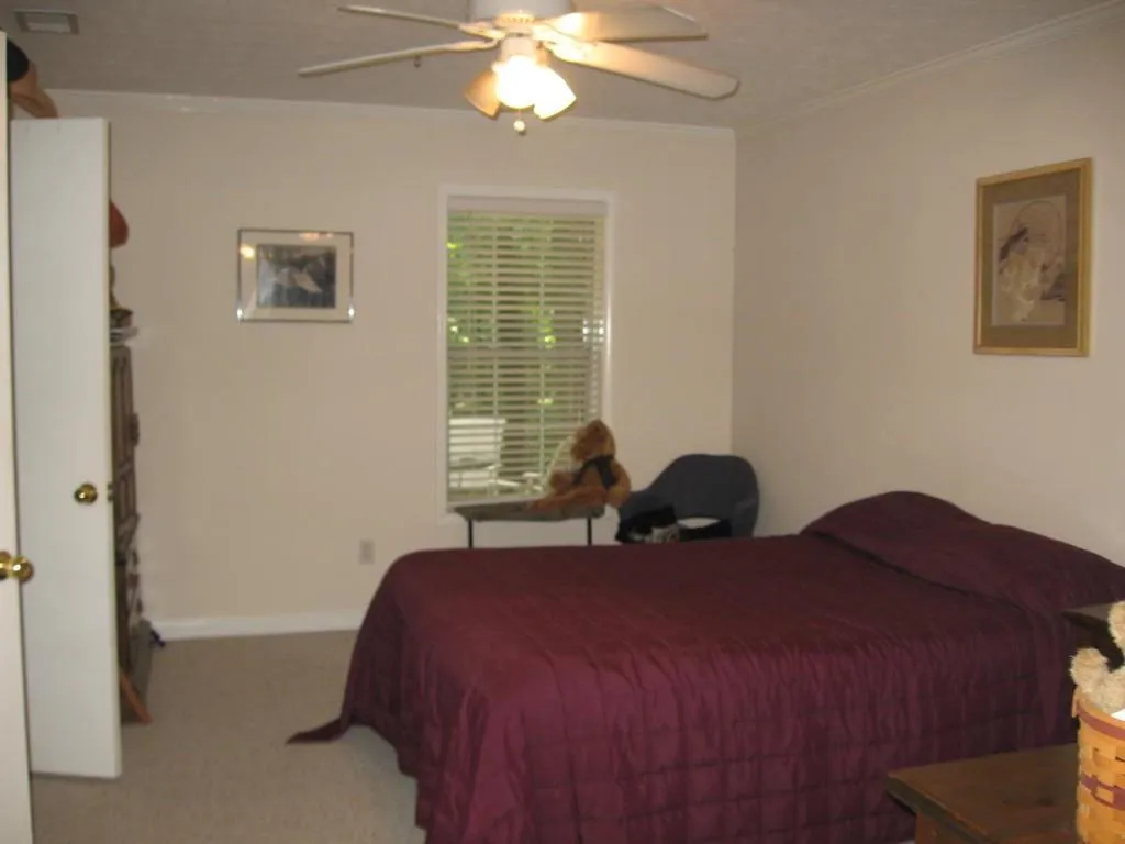 1603 Vicksburg Place, Sandy Springs, Georgia 30350, 2 Bedrooms Bedrooms, ,2 BathroomsBathrooms,Residential,Sold,1603 Vicksburg Place,5815165