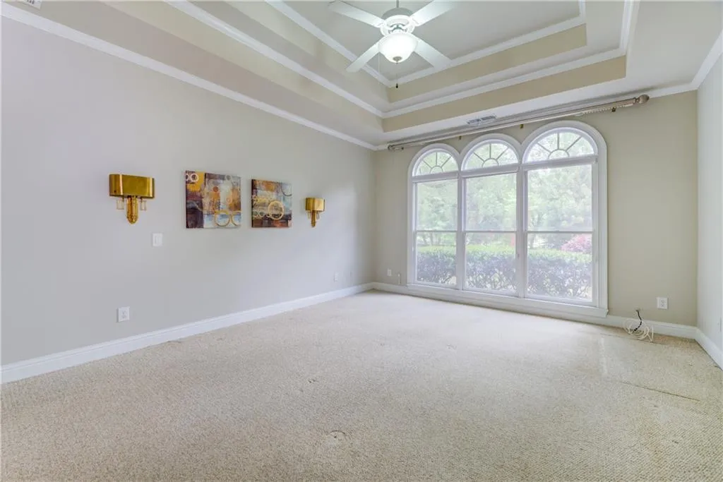 6315 Glen Oaks Lane, Atlanta, Georgia 30328, 3 Bedrooms Bedrooms, ,2 BathroomsBathrooms,Residential,Sold,6315 Glen Oaks Lane,6520773