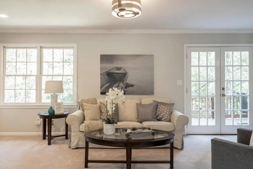 215 River Springs Drive, Sandy Springs, Georgia 30328, 5 Bedrooms Bedrooms, ,3 BathroomsBathrooms,Residential,Sold,215 River Springs Drive,6627403