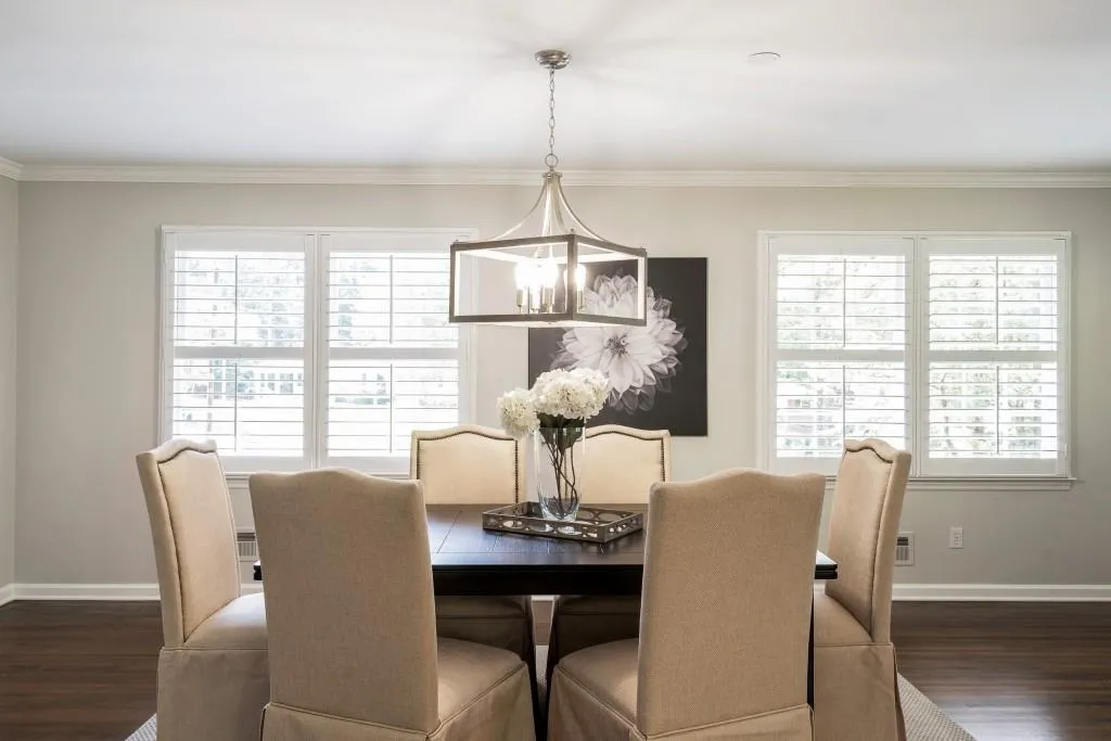 215 River Springs Drive, Sandy Springs, Georgia 30328, 5 Bedrooms Bedrooms, ,3 BathroomsBathrooms,Residential,Sold,215 River Springs Drive,6627403