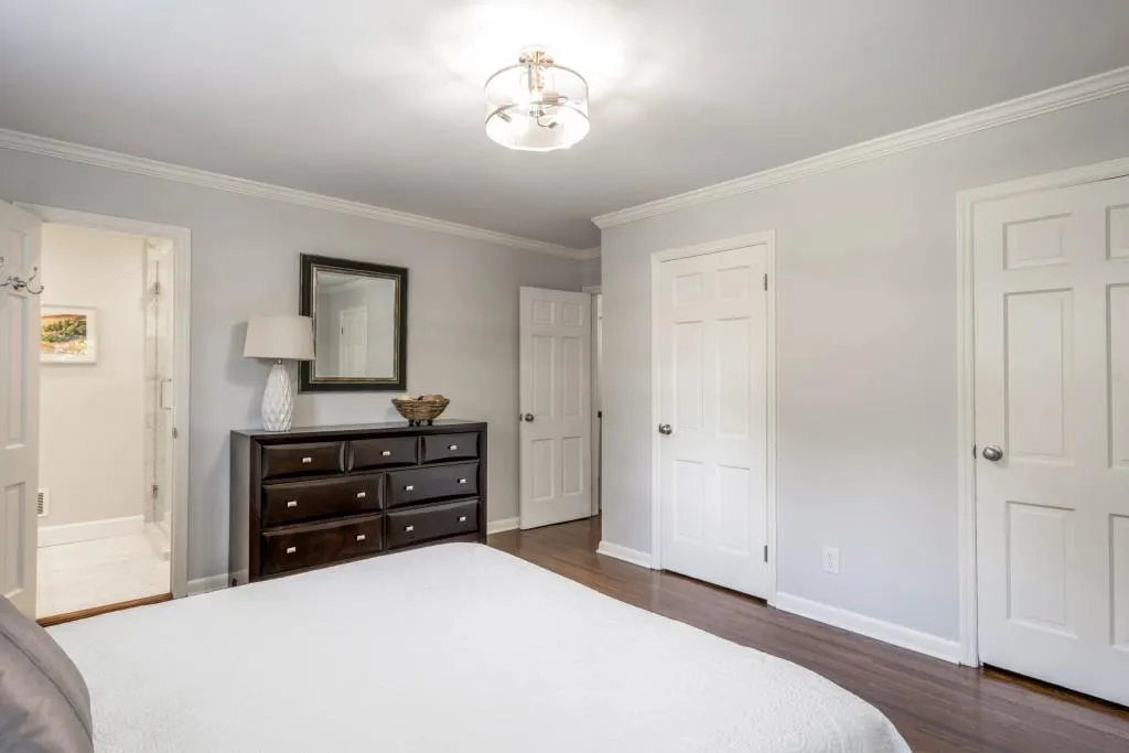 215 River Springs Drive, Sandy Springs, Georgia 30328, 5 Bedrooms Bedrooms, ,3 BathroomsBathrooms,Residential,Sold,215 River Springs Drive,6627403