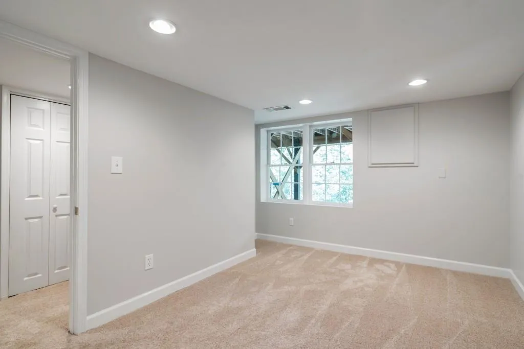 215 River Springs Drive, Sandy Springs, Georgia 30328, 5 Bedrooms Bedrooms, ,3 BathroomsBathrooms,Residential,Sold,215 River Springs Drive,6627403