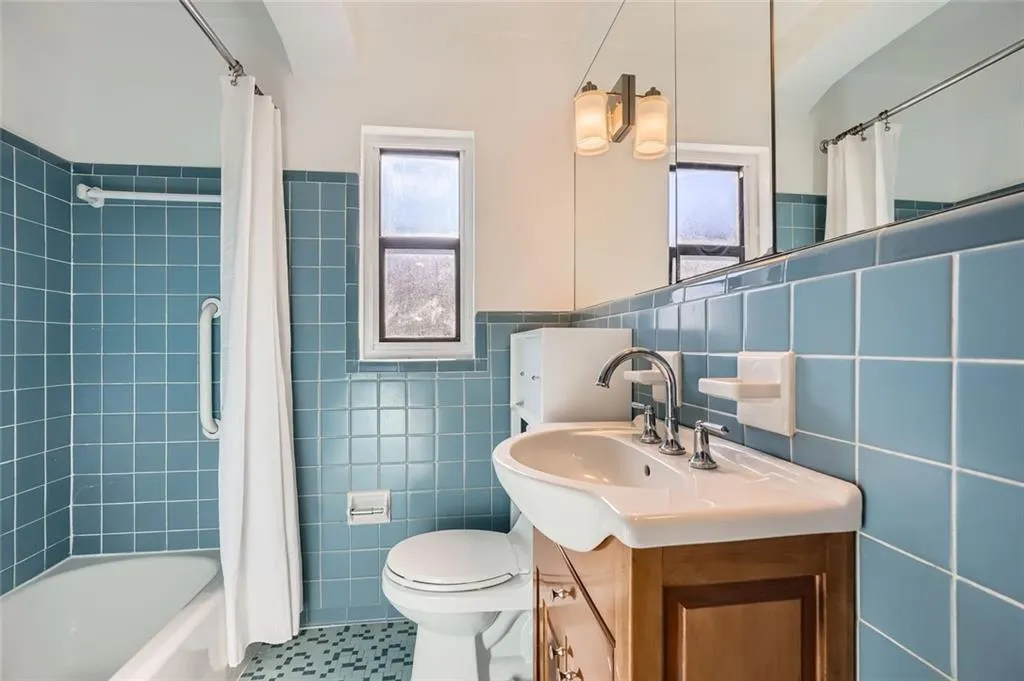 98 Ardmore Place Nw Unit 3, Atlanta, Georgia 30309, 2 Bedrooms Bedrooms, ,1 BathroomBathrooms,Residential,For Sale,98 Ardmore Place Nw Unit 3,7615171