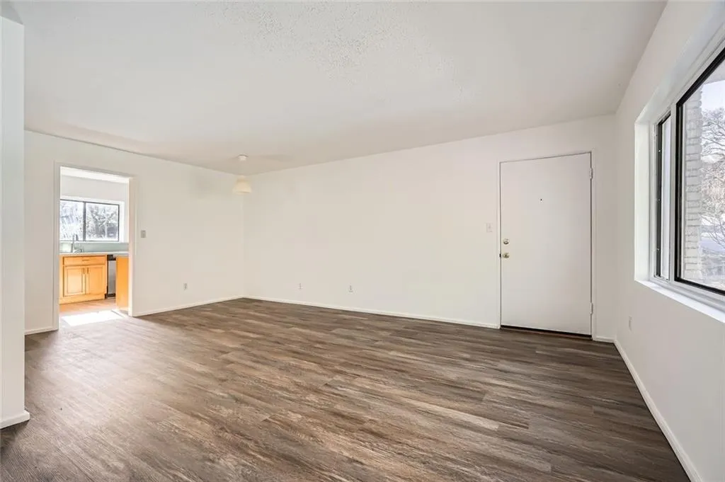 98 Ardmore Place Nw Unit 3, Atlanta, Georgia 30309, 2 Bedrooms Bedrooms, ,1 BathroomBathrooms,Residential,For Sale,98 Ardmore Place Nw Unit 3,7615171
