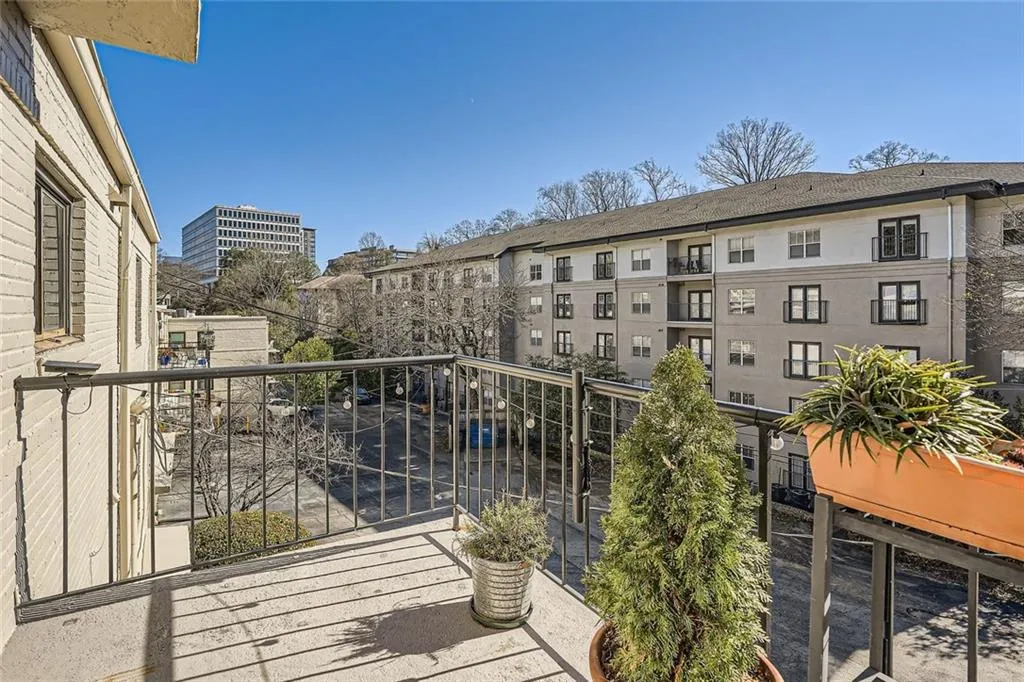 98 Ardmore Place Nw Unit 3, Atlanta, Georgia 30309, 2 Bedrooms Bedrooms, ,1 BathroomBathrooms,Residential,For Sale,98 Ardmore Place Nw Unit 3,7615171
