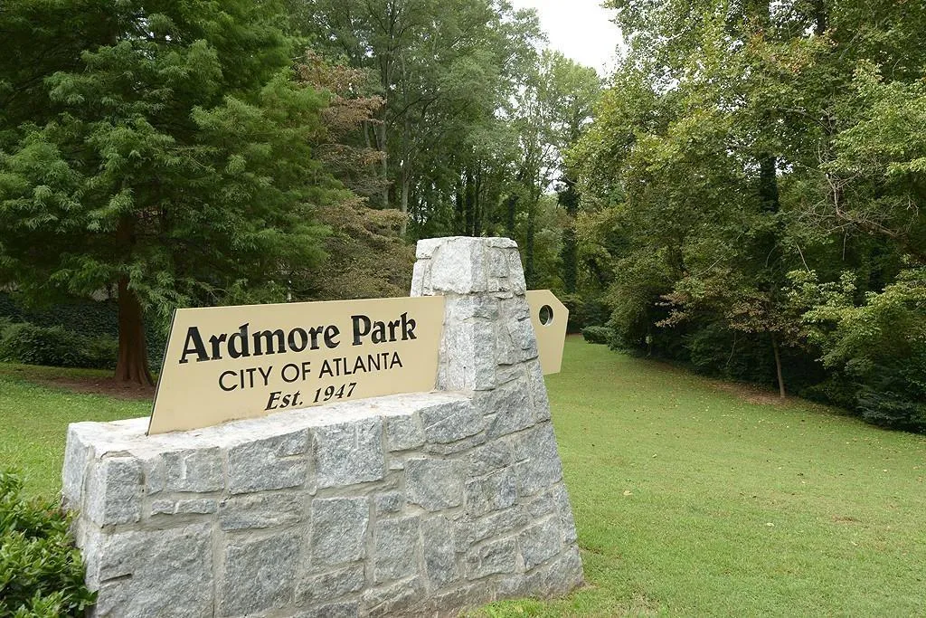 98 Ardmore Place Nw Unit 3, Atlanta, Georgia 30309, 2 Bedrooms Bedrooms, ,1 BathroomBathrooms,Residential,For Sale,98 Ardmore Place Nw Unit 3,7615171