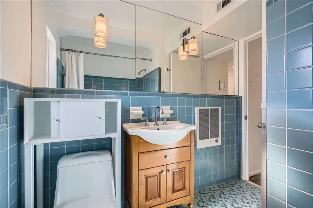 98 Ardmore Place Nw Unit 3, Atlanta, Georgia 30309, 2 Bedrooms Bedrooms, ,1 BathroomBathrooms,Residential,For Sale,98 Ardmore Place Nw Unit 3,7615171