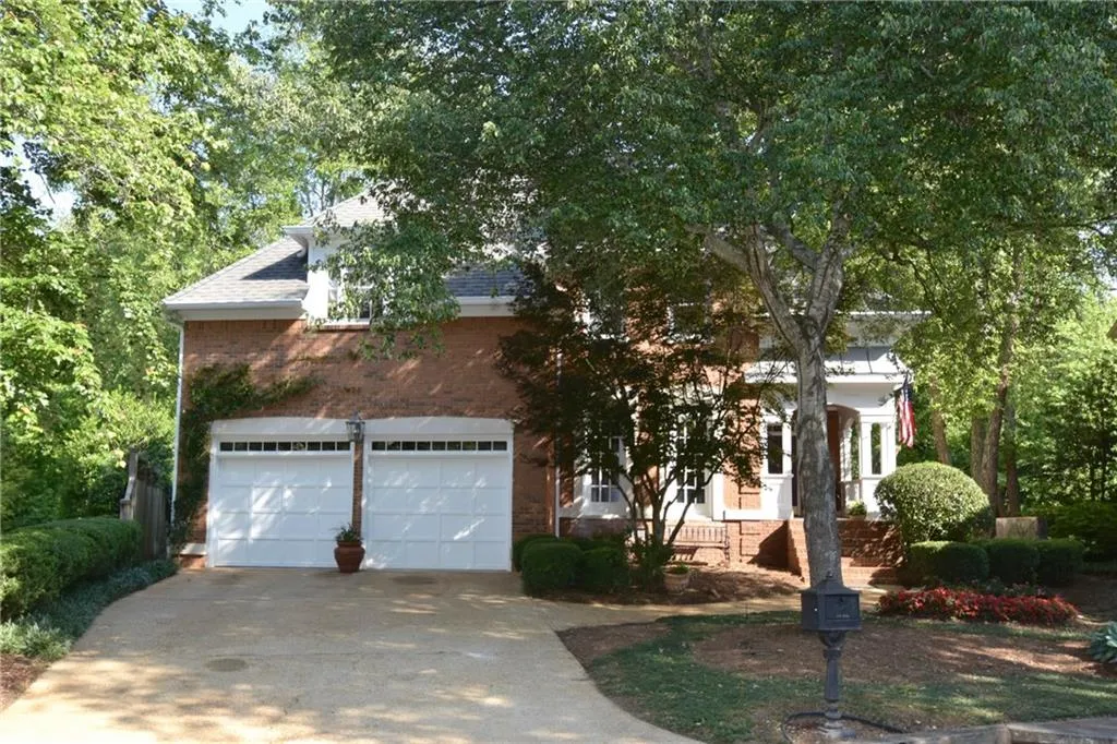 1024 Saint James Crossing, Brookhaven, Georgia 30319, 3 Bedrooms Bedrooms, ,2 BathroomsBathrooms,Residential,Sold,1024 Saint James Crossing,5700044