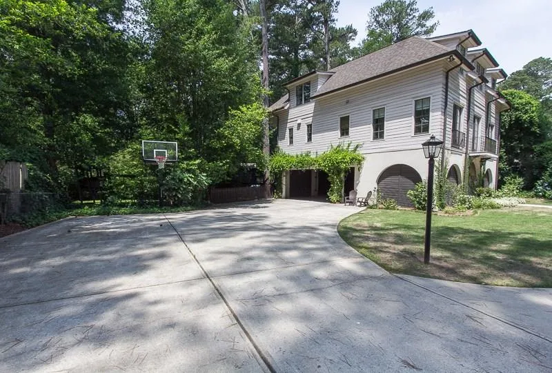 2420 Oldfield Road Nw, Atlanta, Georgia 30327, 5 Bedrooms Bedrooms, ,4 BathroomsBathrooms,Residential,Sold,2420 Oldfield Road Nw,5700156