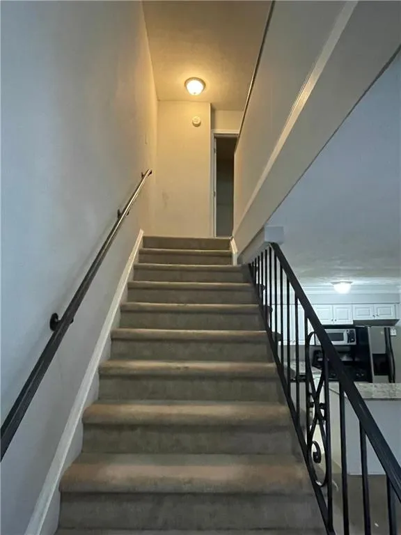 6980 Roswell Road Unit P2, Atlanta, Georgia 30328, 1 Bedroom Bedrooms, ,1 BathroomBathrooms,Residential,Sold,6980 Roswell Road Unit P2,7134201