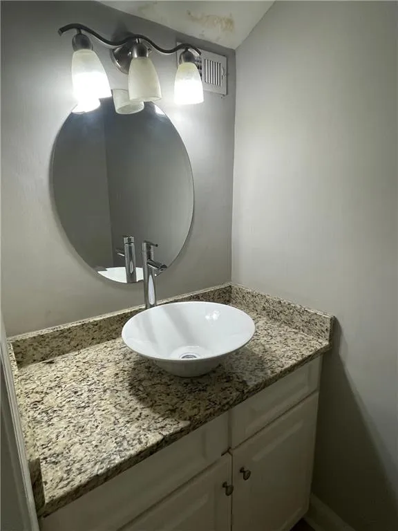 6980 Roswell Road Unit P2, Atlanta, Georgia 30328, 1 Bedroom Bedrooms, ,1 BathroomBathrooms,Residential,Sold,6980 Roswell Road Unit P2,7134201