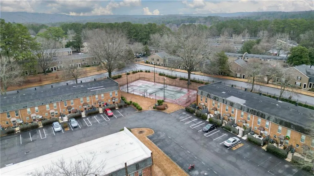 125 N River Drive Unit E, Sandy Springs, Georgia 30350, 2 Bedrooms Bedrooms, ,3 BathroomsBathrooms,Residential,Sold,125 N River Drive Unit E,7158980