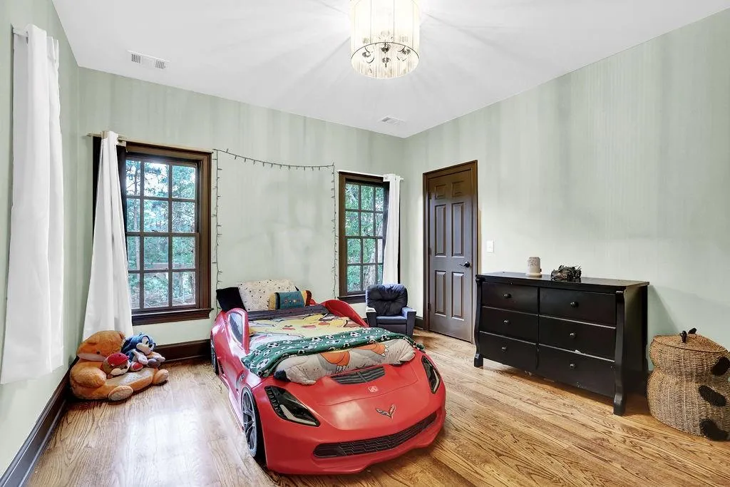 2636 Dobbs Circle Nw, Atlanta, Georgia 30327, 5 Bedrooms Bedrooms, ,4 BathroomsBathrooms,Residential,For Sale,2636 Dobbs Circle Nw,7672620