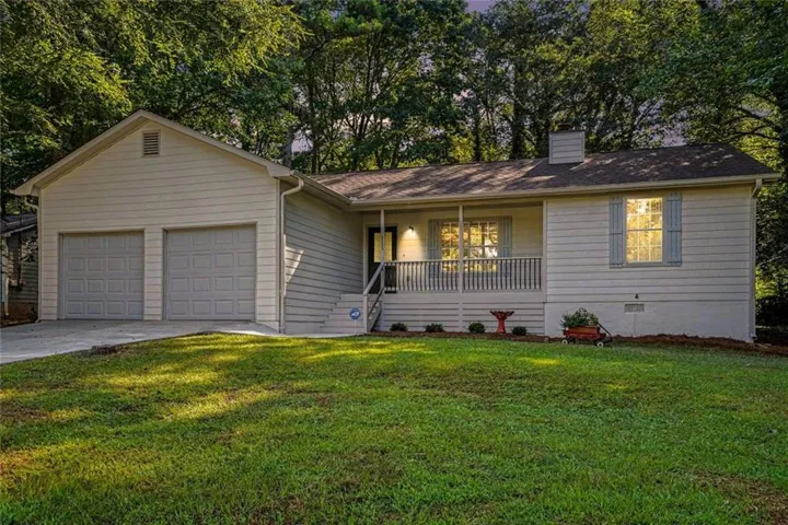 115 Lakeview Drive, Stockbridge, Georgia 30281