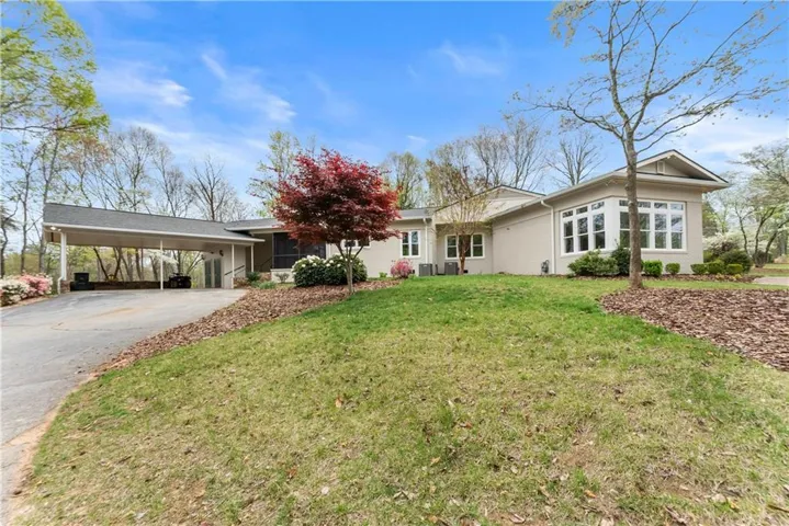 664 Chenocetah Drive, Cornelia, Georgia 30531
