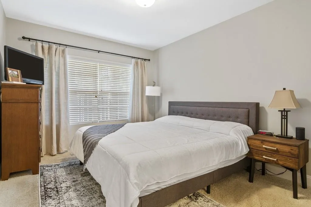 6980 Roswell Road Unit D11, Atlanta, Georgia 30328, 2 Bedrooms Bedrooms, ,2 BathroomsBathrooms,Residential,Sold,6980 Roswell Road Unit D11,6535892