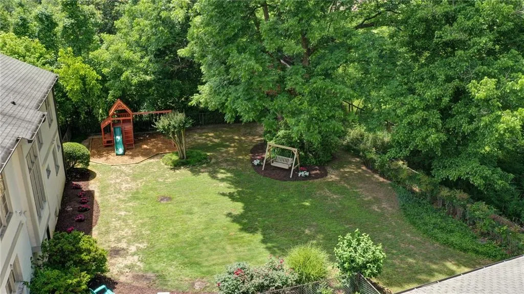 560 Pine Forest Road, Atlanta, Georgia 30342, 4 Bedrooms Bedrooms, ,3 BathroomsBathrooms,Residential,Sold,560 Pine Forest Road,7060864