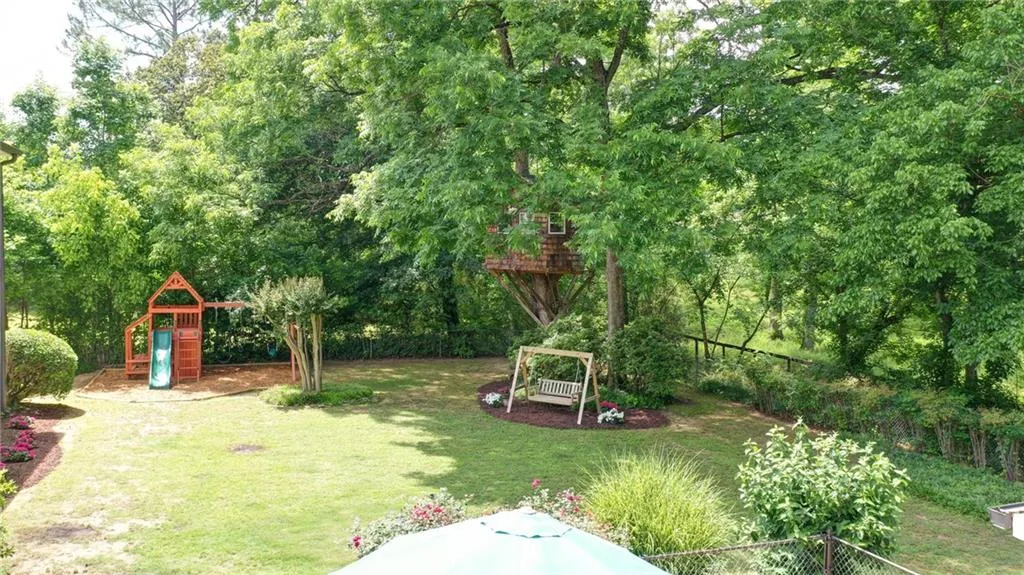 560 Pine Forest Road, Atlanta, Georgia 30342, 4 Bedrooms Bedrooms, ,3 BathroomsBathrooms,Residential,Sold,560 Pine Forest Road,7060864