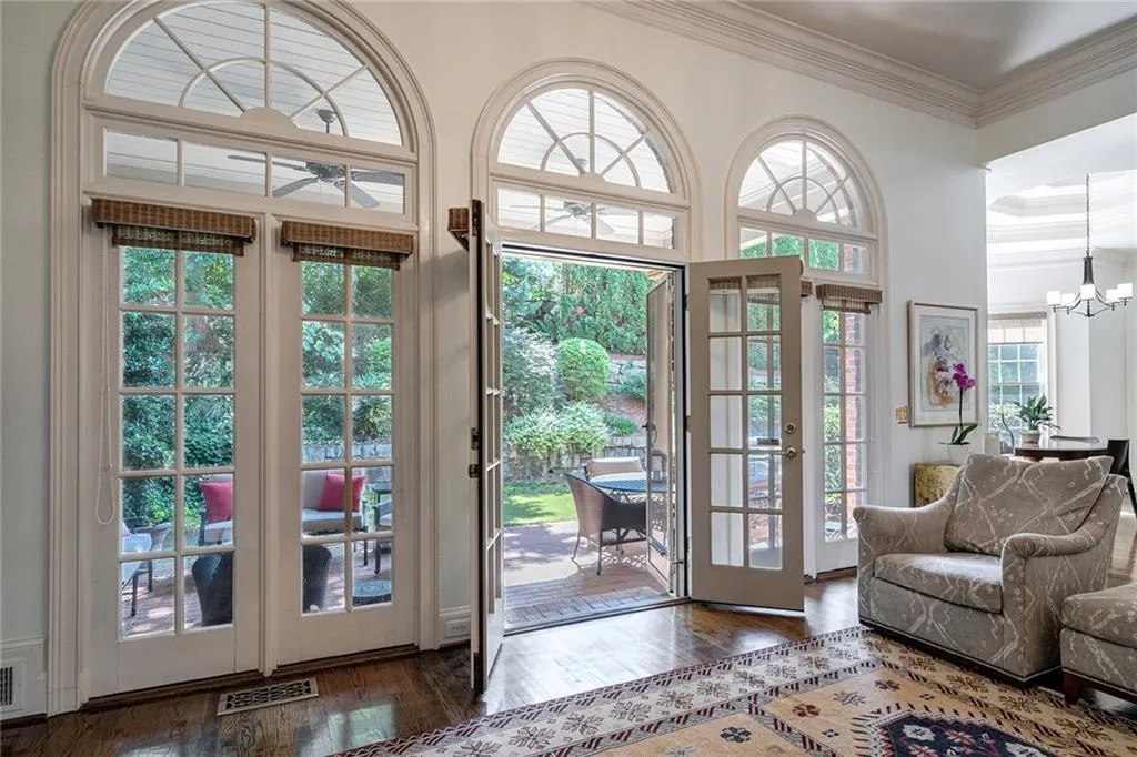 4515 Crestwicke Pointe, Sandy Springs, Georgia 30319, 5 Bedrooms Bedrooms, ,4 BathroomsBathrooms,Residential,Sold,4515 Crestwicke Pointe,7108087