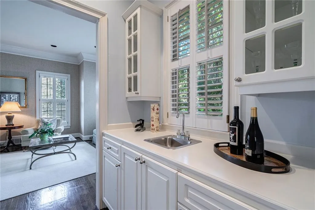 4515 Crestwicke Pointe, Sandy Springs, Georgia 30319, 5 Bedrooms Bedrooms, ,4 BathroomsBathrooms,Residential,Sold,4515 Crestwicke Pointe,7108087