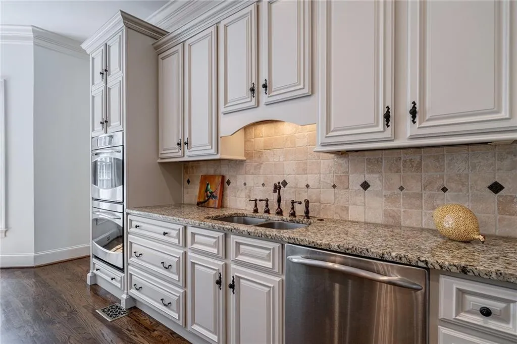 4515 Crestwicke Pointe, Sandy Springs, Georgia 30319, 5 Bedrooms Bedrooms, ,4 BathroomsBathrooms,Residential,Sold,4515 Crestwicke Pointe,7108087