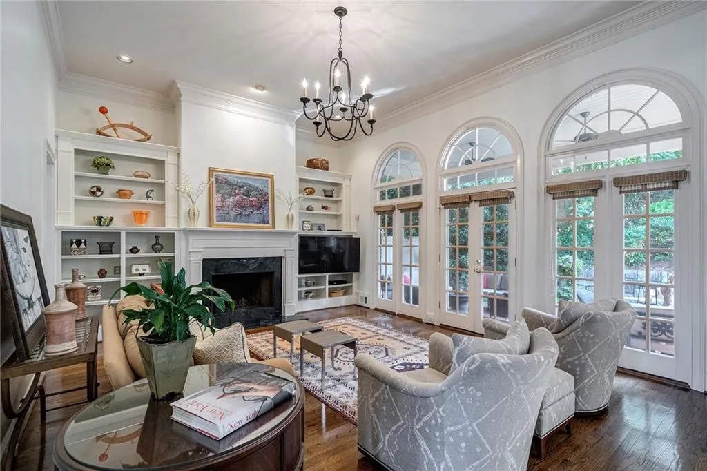 4515 Crestwicke Pointe, Sandy Springs, Georgia 30319, 5 Bedrooms Bedrooms, ,4 BathroomsBathrooms,Residential,Sold,4515 Crestwicke Pointe,7108087