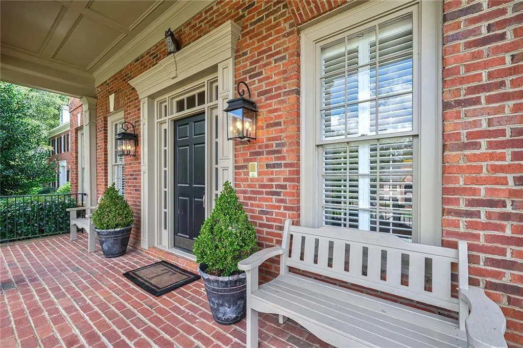 4515 Crestwicke Pointe, Sandy Springs, Georgia 30319, 5 Bedrooms Bedrooms, ,4 BathroomsBathrooms,Residential,Sold,4515 Crestwicke Pointe,7108087