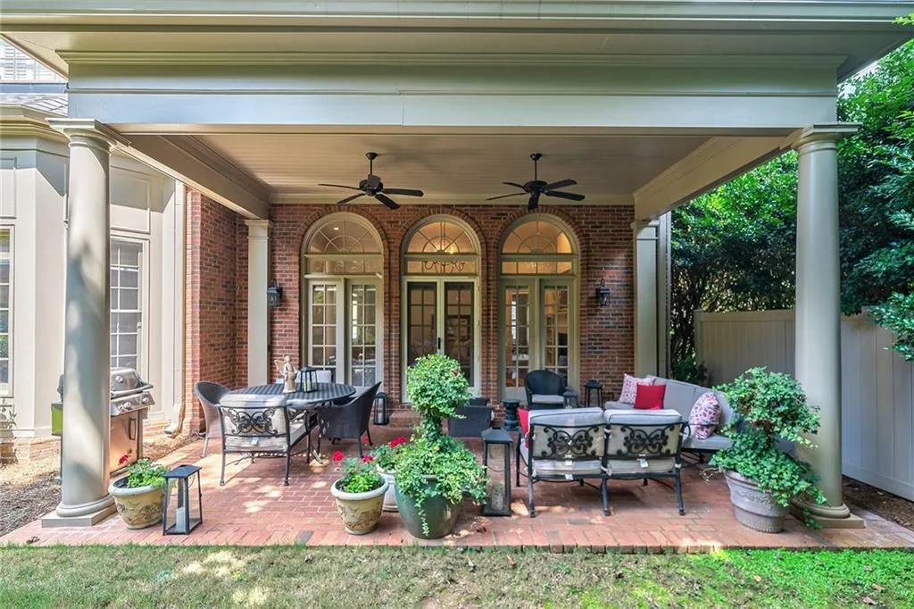 4515 Crestwicke Pointe, Sandy Springs, Georgia 30319, 5 Bedrooms Bedrooms, ,4 BathroomsBathrooms,Residential,Sold,4515 Crestwicke Pointe,7108087