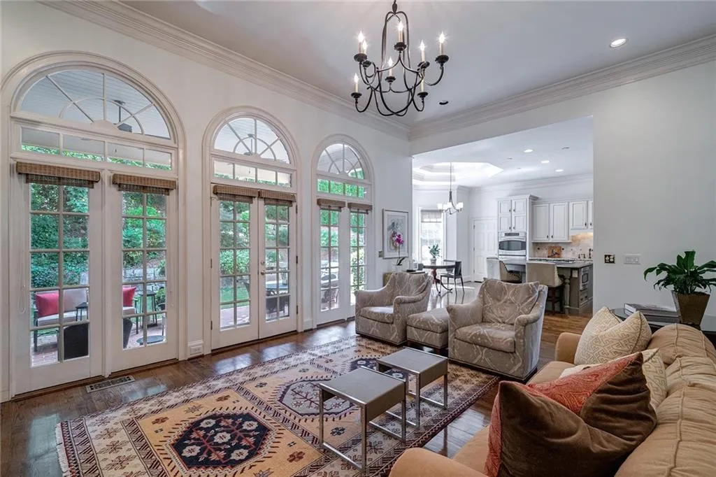 4515 Crestwicke Pointe, Sandy Springs, Georgia 30319, 5 Bedrooms Bedrooms, ,4 BathroomsBathrooms,Residential,Sold,4515 Crestwicke Pointe,7108087