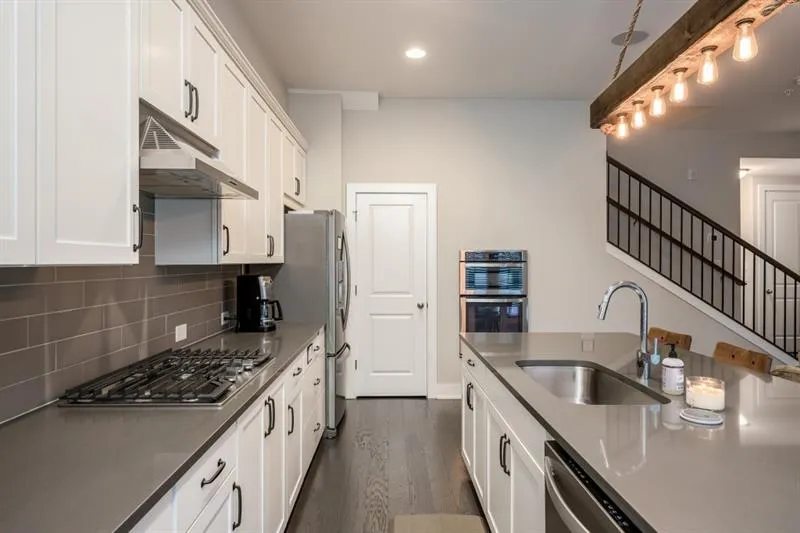 6679 Cadence Boulevard, Sandy Springs, Georgia 30328, 1 Bedroom Bedrooms, ,1 BathroomBathrooms,Residential,Sold,6679 Cadence Boulevard,6648456