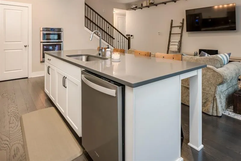 6679 Cadence Boulevard, Sandy Springs, Georgia 30328, 1 Bedroom Bedrooms, ,1 BathroomBathrooms,Residential,Sold,6679 Cadence Boulevard,6648456