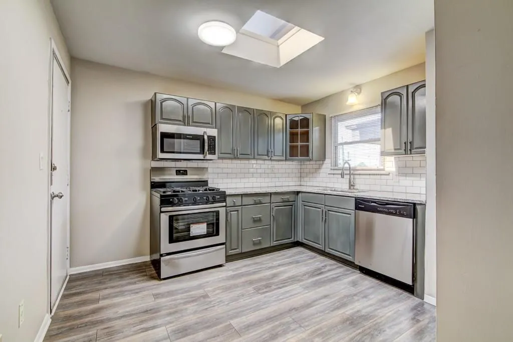 346 Carpenter Drive Unit 14, Atlanta, Georgia 30328, 2 Bedrooms Bedrooms, ,2 BathroomsBathrooms,Residential,Sold,346 Carpenter Drive Unit 14,6008259