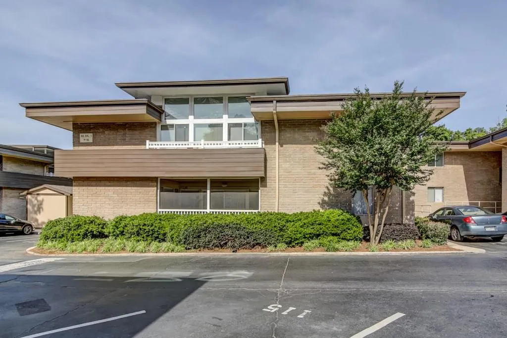 346 Carpenter Drive Unit 14, Atlanta, Georgia 30328, 2 Bedrooms Bedrooms, ,2 BathroomsBathrooms,Residential,Sold,346 Carpenter Drive Unit 14,6008259