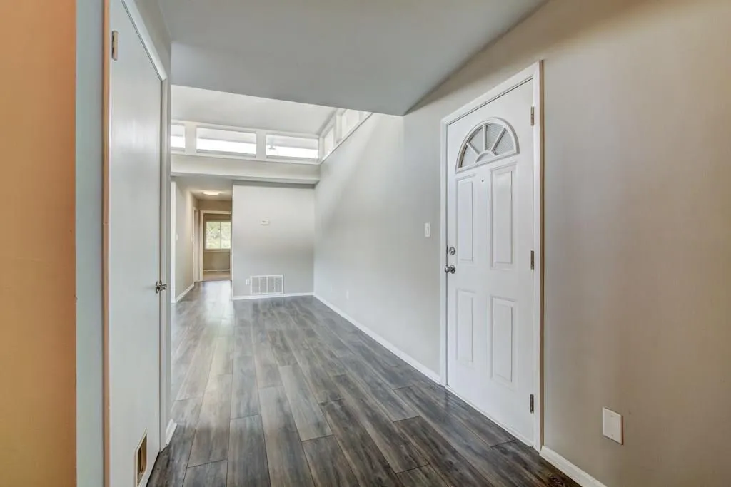 346 Carpenter Drive Unit 14, Atlanta, Georgia 30328, 2 Bedrooms Bedrooms, ,2 BathroomsBathrooms,Residential,Sold,346 Carpenter Drive Unit 14,6008259