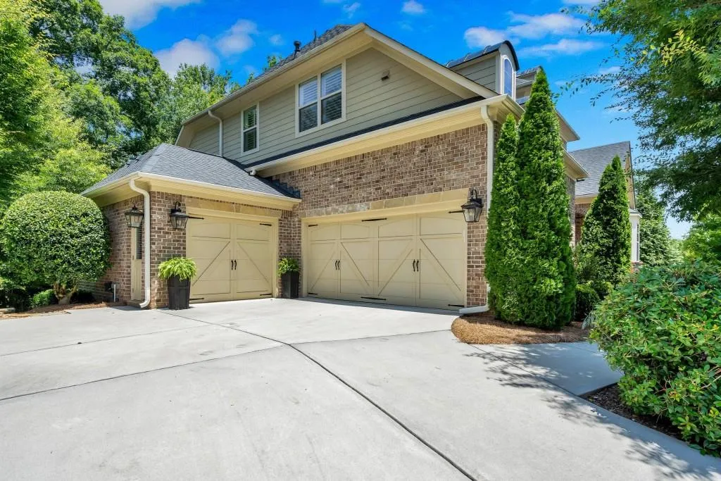 3924 Dahlwiny Court, Sandy Springs, Georgia 30350, 6 Bedrooms Bedrooms, ,5 BathroomsBathrooms,Residential,Sold,3924 Dahlwiny Court,6746971