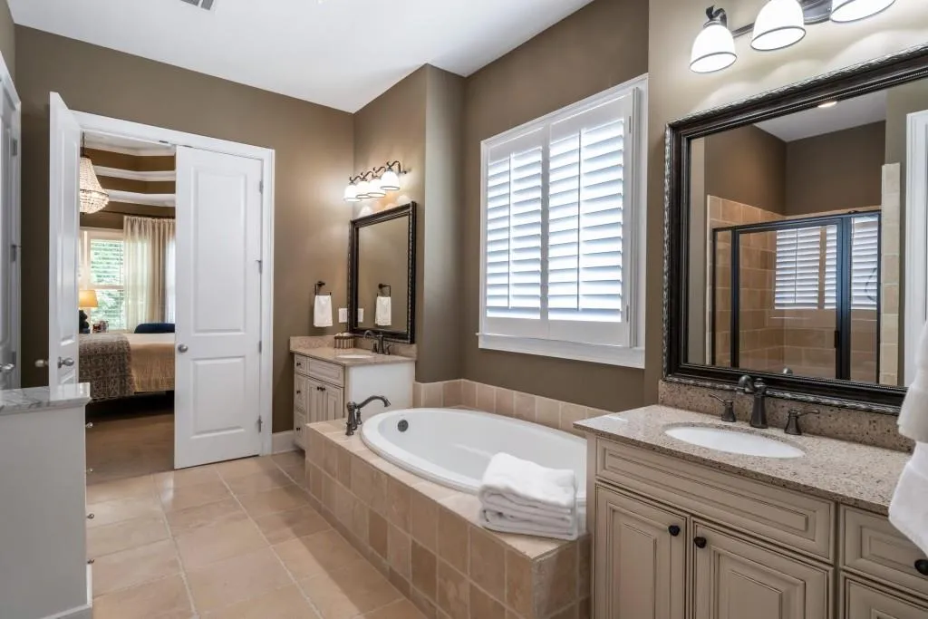 3924 Dahlwiny Court, Sandy Springs, Georgia 30350, 6 Bedrooms Bedrooms, ,5 BathroomsBathrooms,Residential,Sold,3924 Dahlwiny Court,6746971