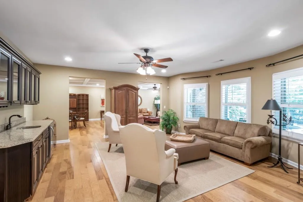 3924 Dahlwiny Court, Sandy Springs, Georgia 30350, 6 Bedrooms Bedrooms, ,5 BathroomsBathrooms,Residential,Sold,3924 Dahlwiny Court,6746971