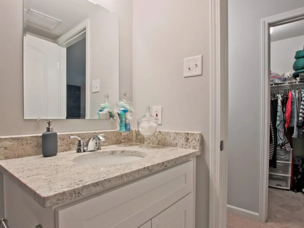 7318 Cardigan Circle, Sandy Springs, Georgia 30328, 2 Bedrooms Bedrooms, ,2 BathroomsBathrooms,Residential,Sold,7318 Cardigan Circle,6016069