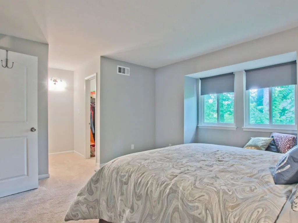 7318 Cardigan Circle, Sandy Springs, Georgia 30328, 2 Bedrooms Bedrooms, ,2 BathroomsBathrooms,Residential,Sold,7318 Cardigan Circle,6016069