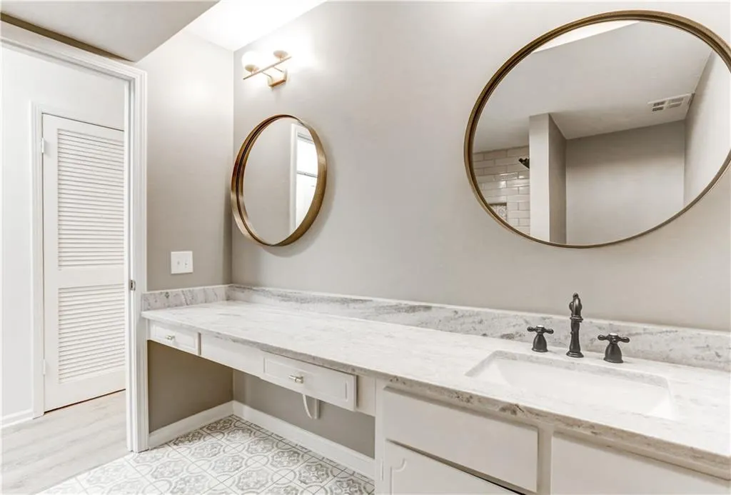 6851 Roswell Road Unit A7, Sandy Springs, Georgia 30328, 2 Bedrooms Bedrooms, ,2 BathroomsBathrooms,Residential,Sold,6851 Roswell Road Unit A7,6675483