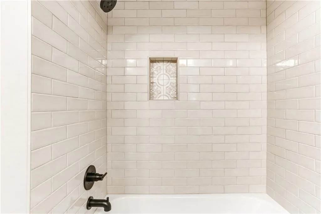 6851 Roswell Road Unit A7, Sandy Springs, Georgia 30328, 2 Bedrooms Bedrooms, ,2 BathroomsBathrooms,Residential,Sold,6851 Roswell Road Unit A7,6675483