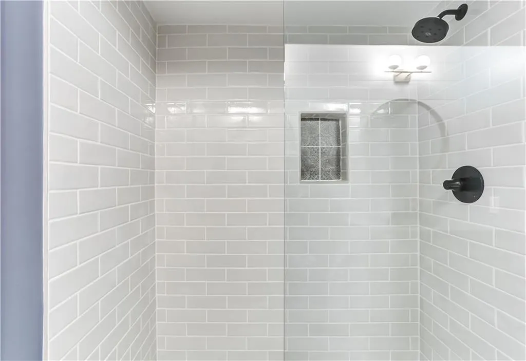 6851 Roswell Road Unit A7, Sandy Springs, Georgia 30328, 2 Bedrooms Bedrooms, ,2 BathroomsBathrooms,Residential,Sold,6851 Roswell Road Unit A7,6675483