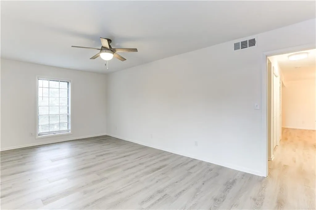 6851 Roswell Road Unit A7, Sandy Springs, Georgia 30328, 2 Bedrooms Bedrooms, ,2 BathroomsBathrooms,Residential,Sold,6851 Roswell Road Unit A7,6675483